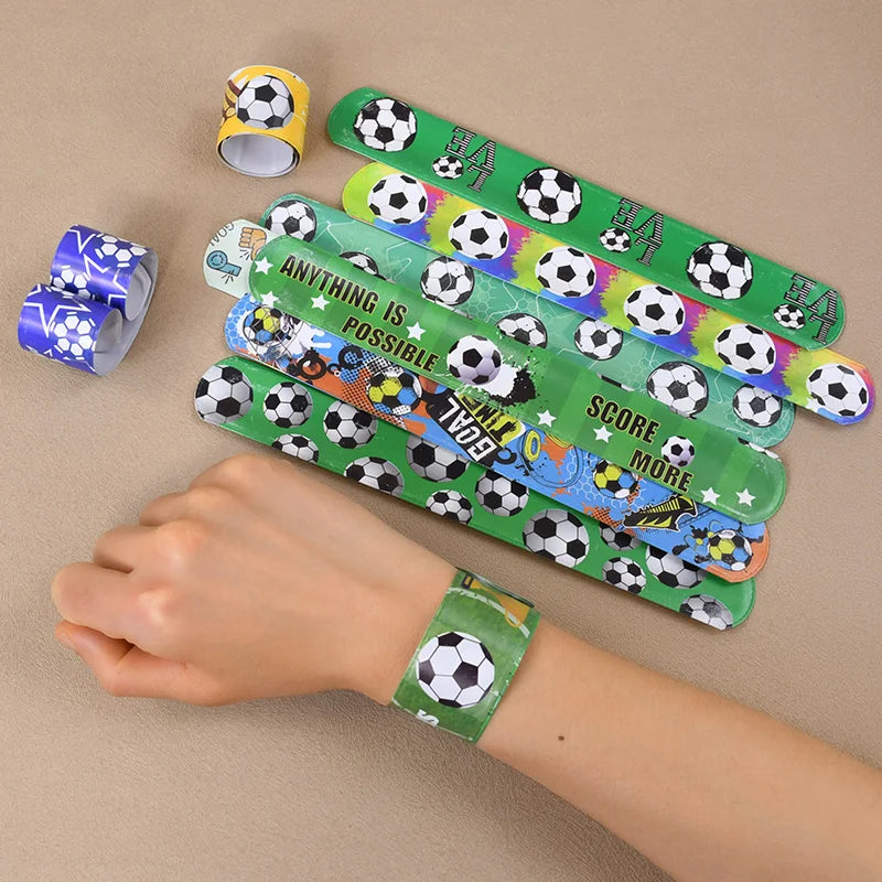 Set de Souvenirs de Fútbol para Fiestas - Pulseras, Llaveros y Juegos
