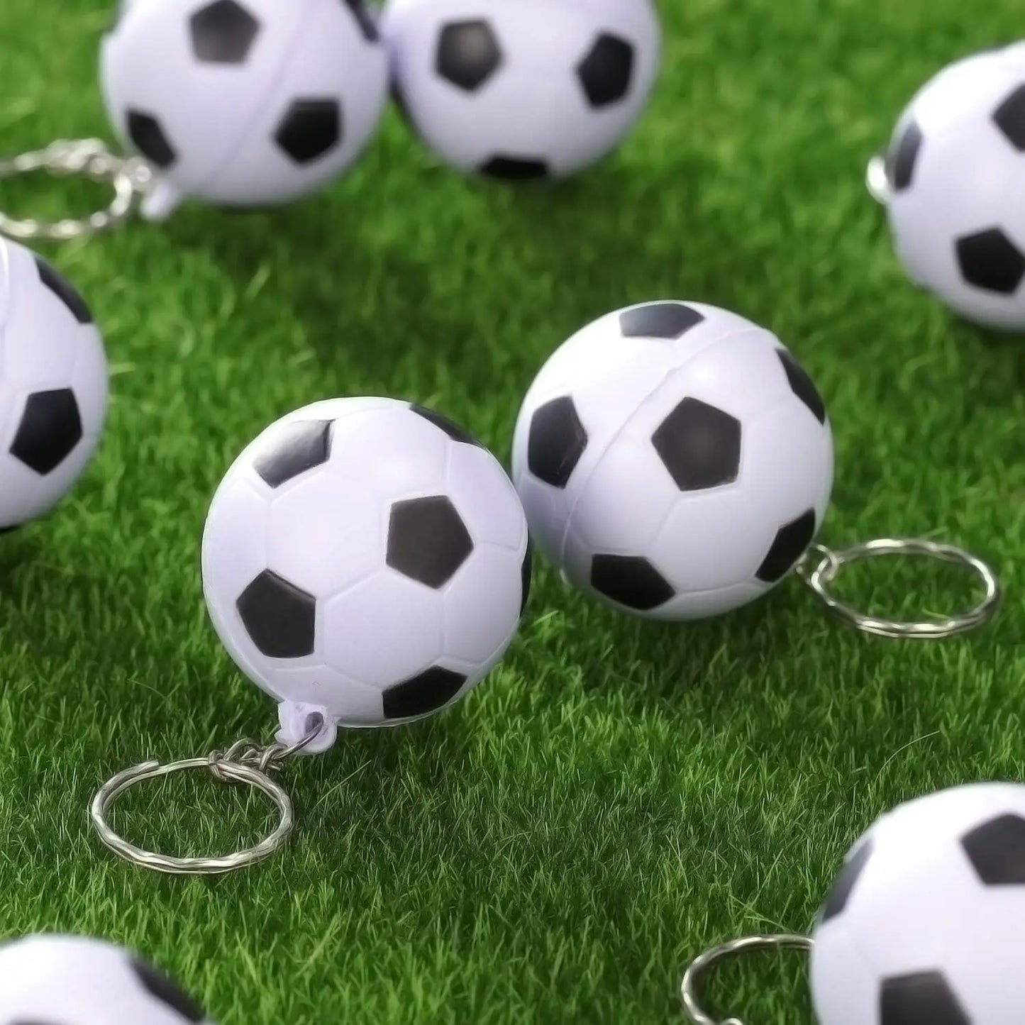 Set de Mini Llaveros de Fútbol - 12-24 Piezas