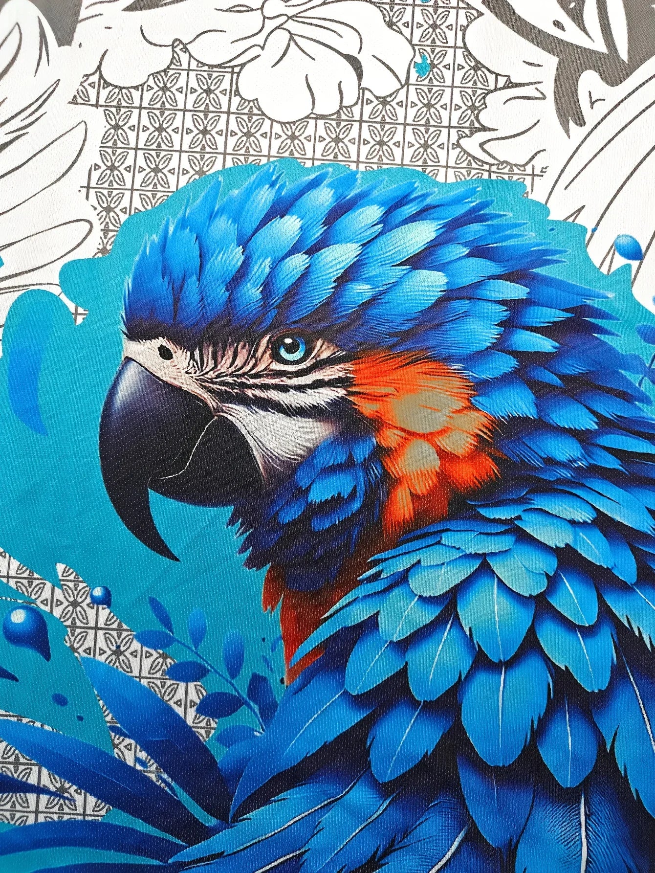 Camiseta Brasil Tropical - Loro y Bandera, Secado Rápido